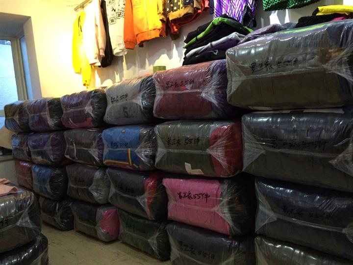 供应北京便宜尾货服装批发专供